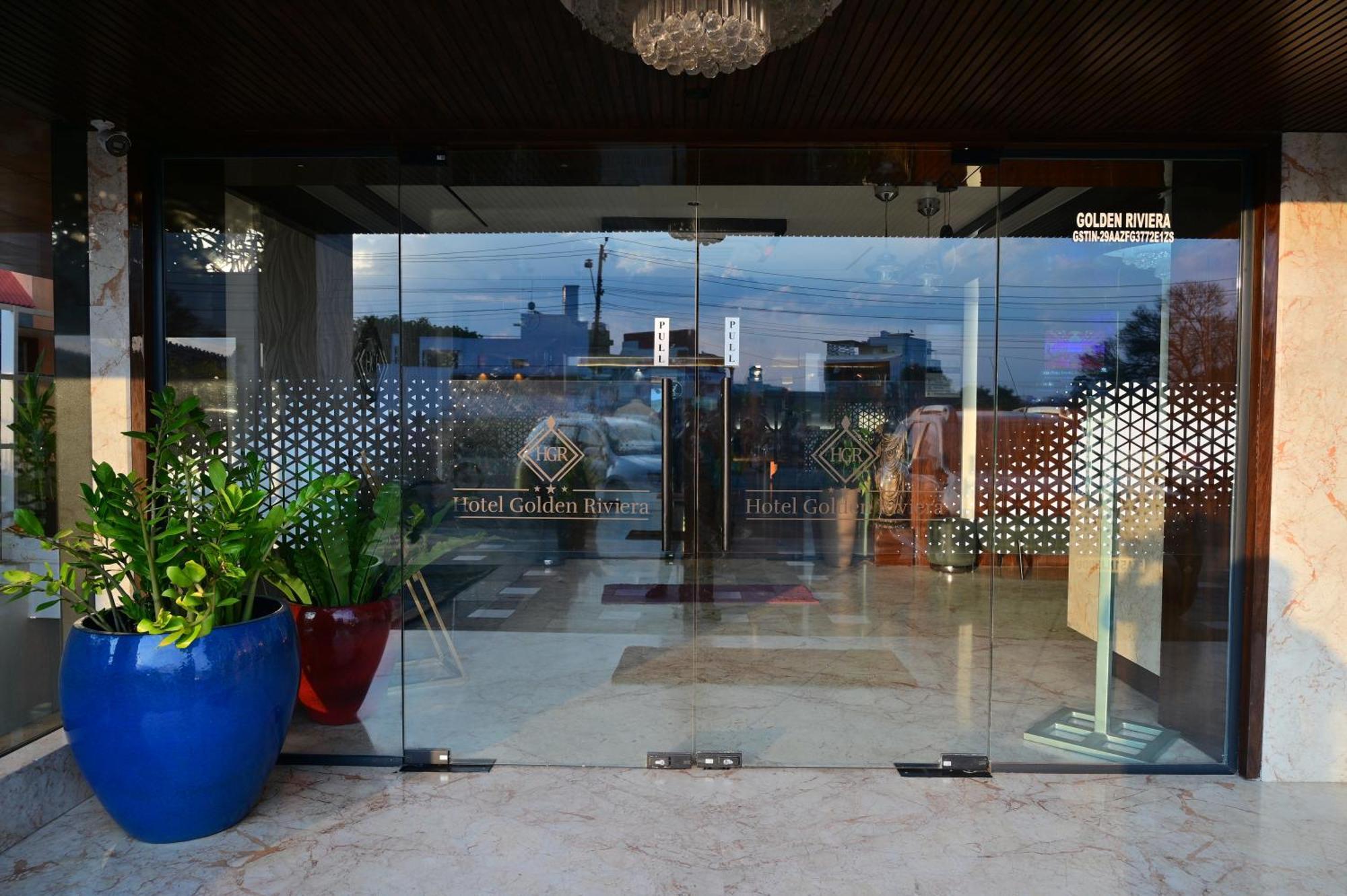 Hotel Golden Riviera Mysore Exterior photo